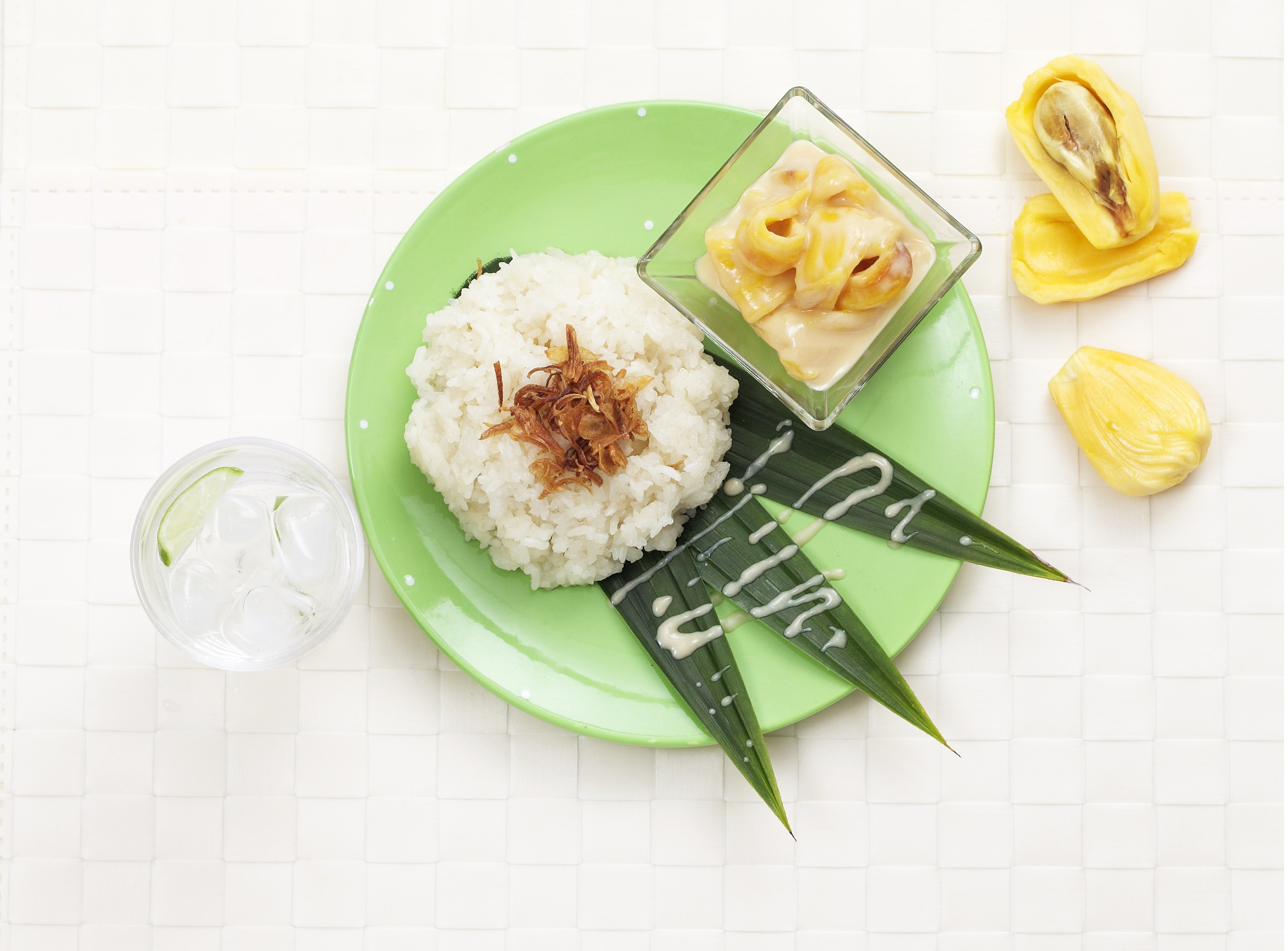 Steamed Glutinous Rice with Jackfruit Topping