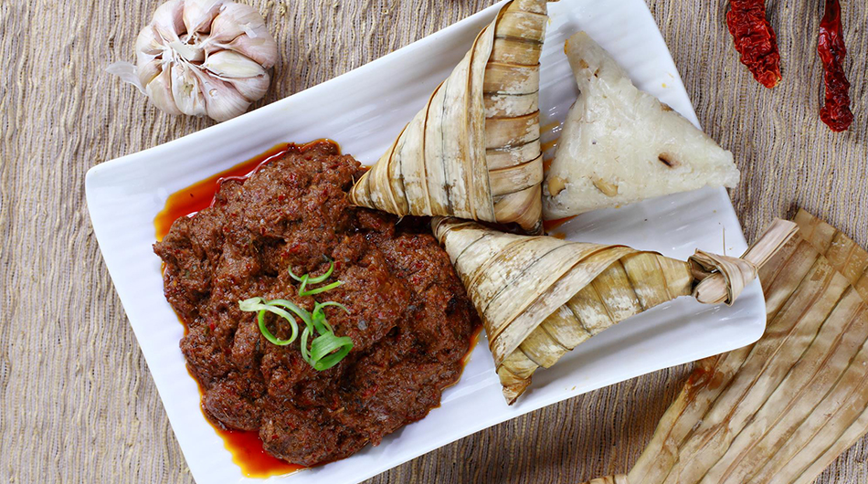 RENDANG DAGING PEDAS DENGAN DAUN KUNYIT